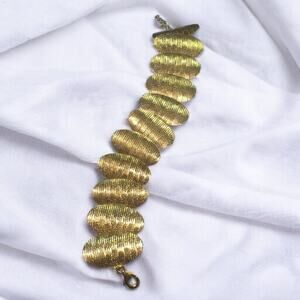 Italy 18K GP Signed Link Bracelet Vintage Gilt Metal Carved and Textured